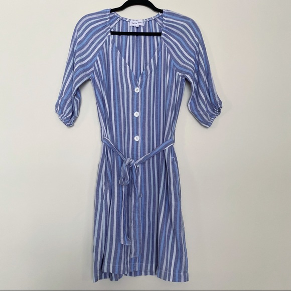 Bella Dahl Dresses & Skirts - Bella Dahl vertical stripe button front 3/4 sleeve linen dress blue white